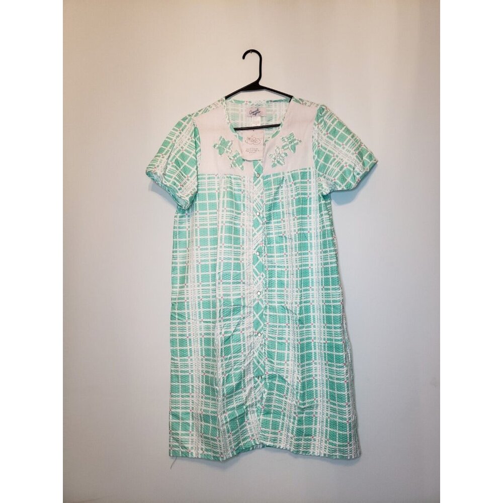 Casual Nights Womens Sz M Nightgown Short Sleeve Pearl Snap Front Multicolor NWT